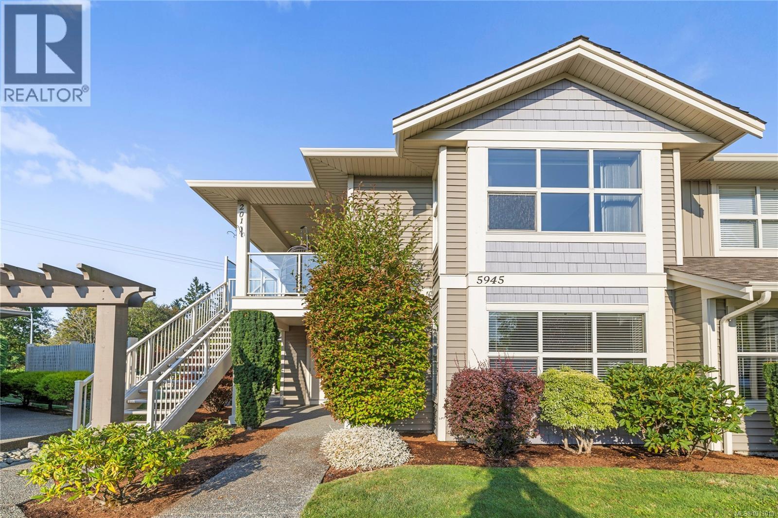201 5945 Kaden Pl, Nanaimo, British Columbia  V9T 0B5 - Photo 2 - 1013010