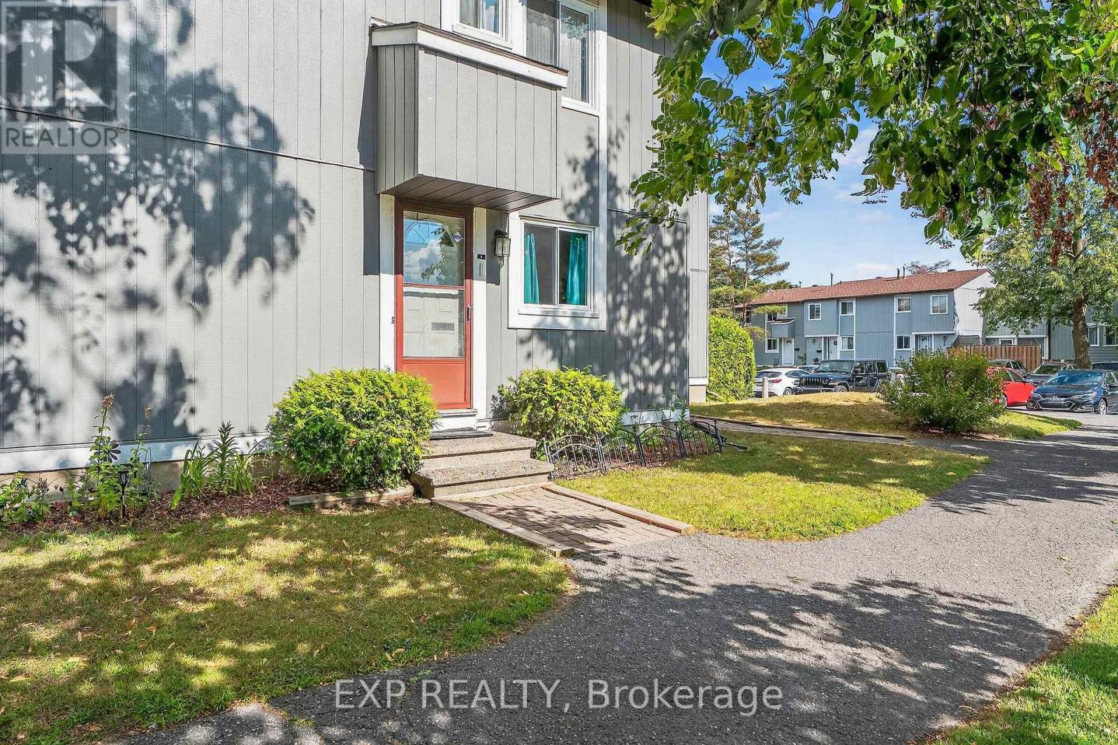81 - 8 Sherway Drive, Ottawa, Ontario  K2J 1N3 - Photo 3 - X12383084