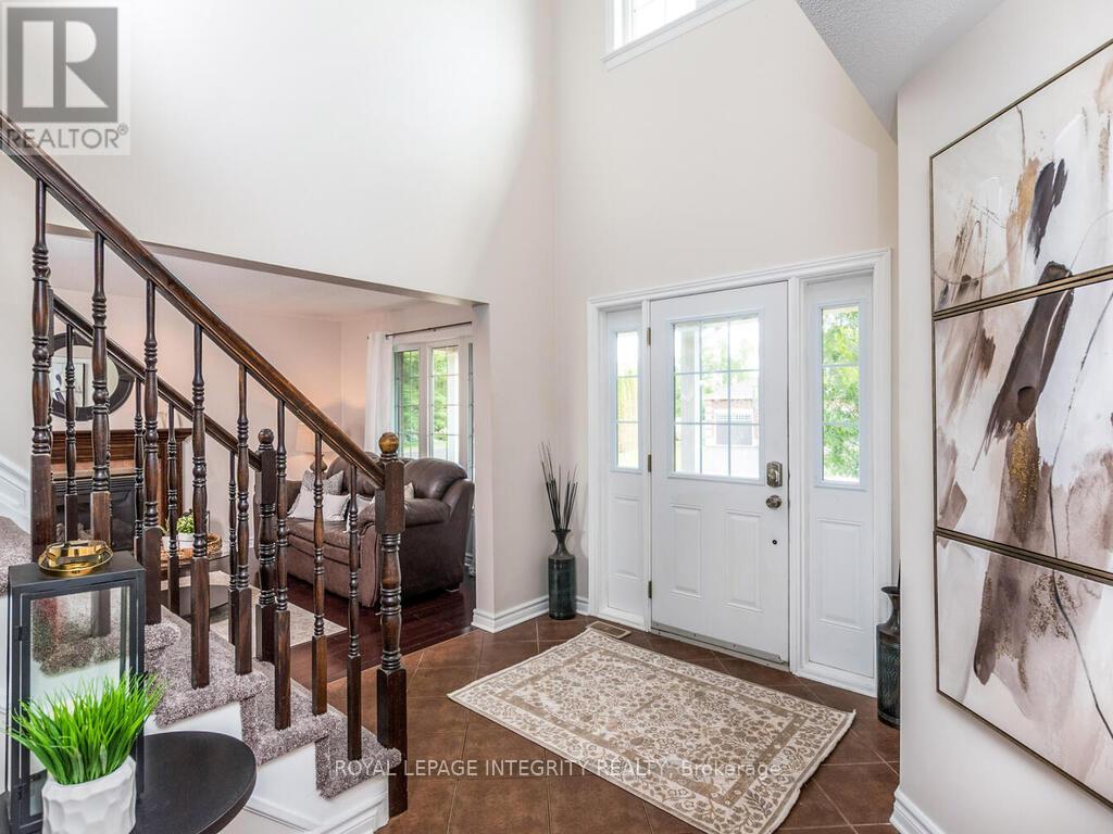 111 Comba Drive, Carleton Place, Ontario  K7C 4V2 - Photo 3 - X12383094