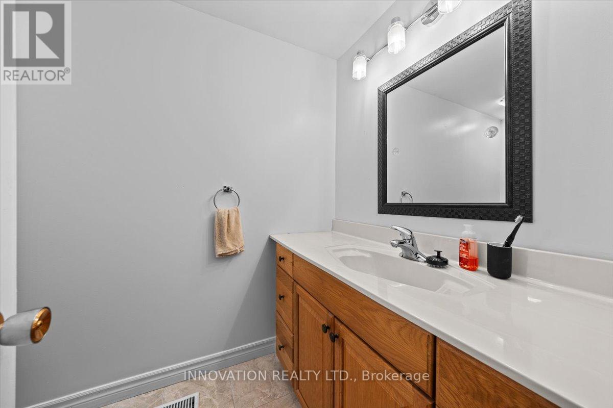 82 Stokes Crescent E, Ottawa, Ontario  K2L 2Z4 - Photo 22 - X12383095