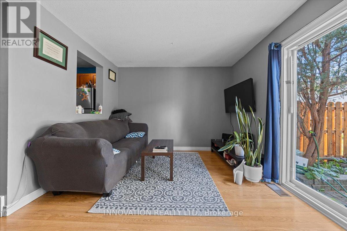 82 Stokes Crescent E, Ottawa, Ontario  K2L 2Z4 - Photo 9 - X12383095