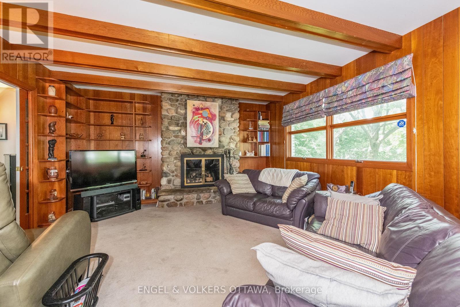 899 Dresden Crescent, Ottawa, Ontario  K2B 5H8 - Photo 9 - X12383106