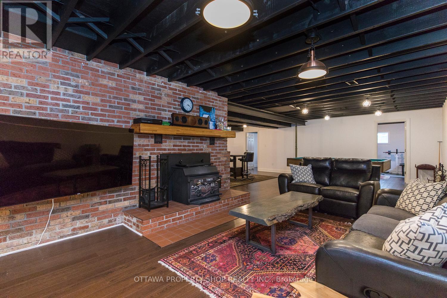 2428 Greys Creek Road, Ottawa, Ontario  K4P 1N7 - Photo 21 - X12383119