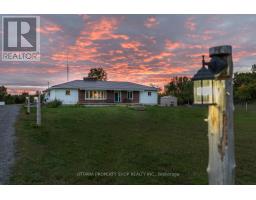 2428 GREYS CREEK ROAD, Ottawa, Ontario