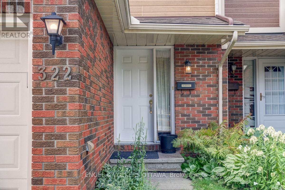 322 Verdon Private, Ottawa, Ontario  K1T 2Z8 - Photo 3 - X12383137