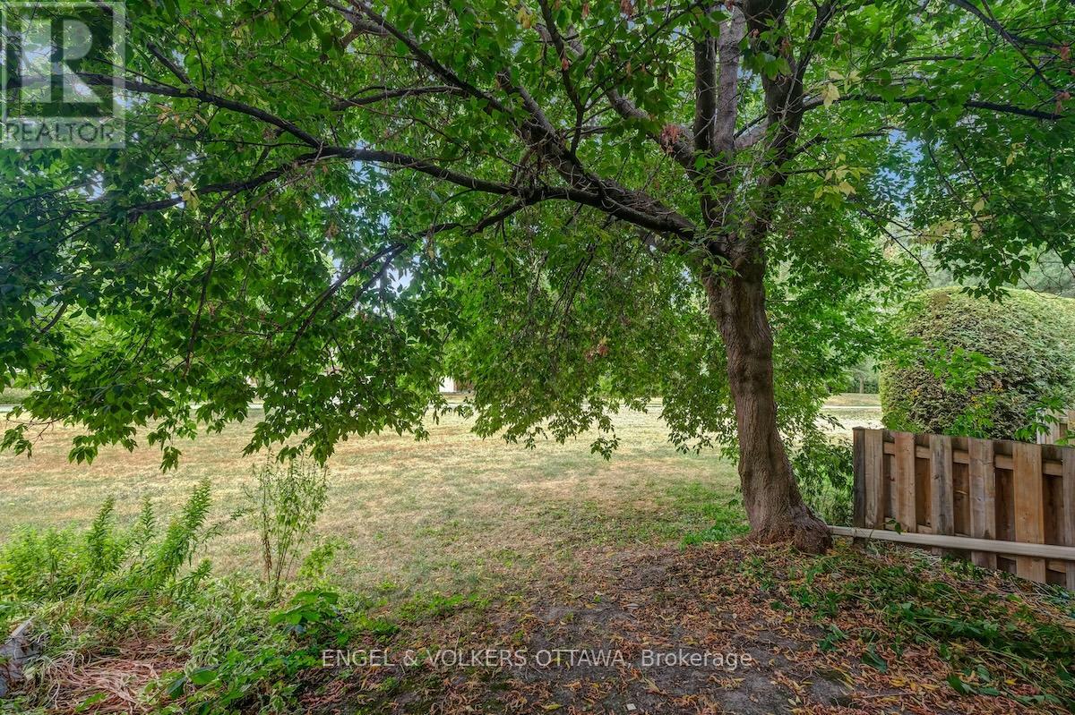 322 Verdon Private, Ottawa, Ontario  K1T 2Z8 - Photo 30 - X12383137
