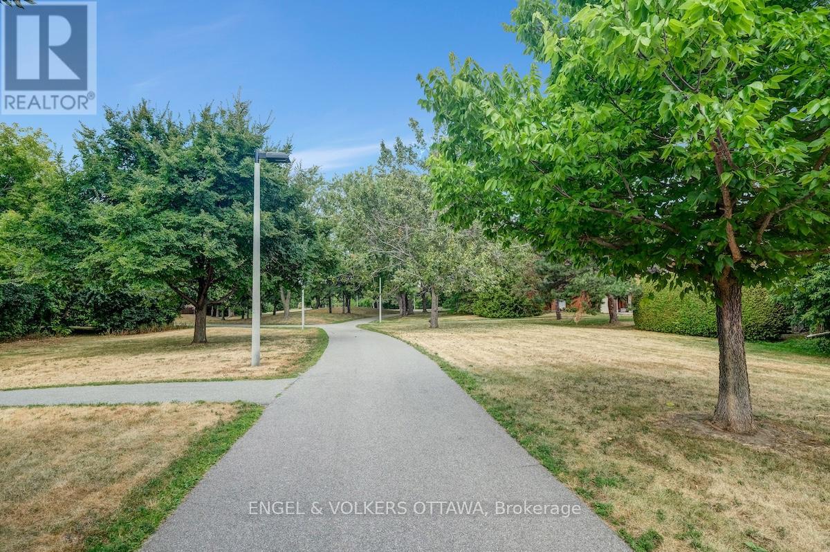 322 Verdon Private, Ottawa, Ontario  K1T 2Z8 - Photo 32 - X12383137