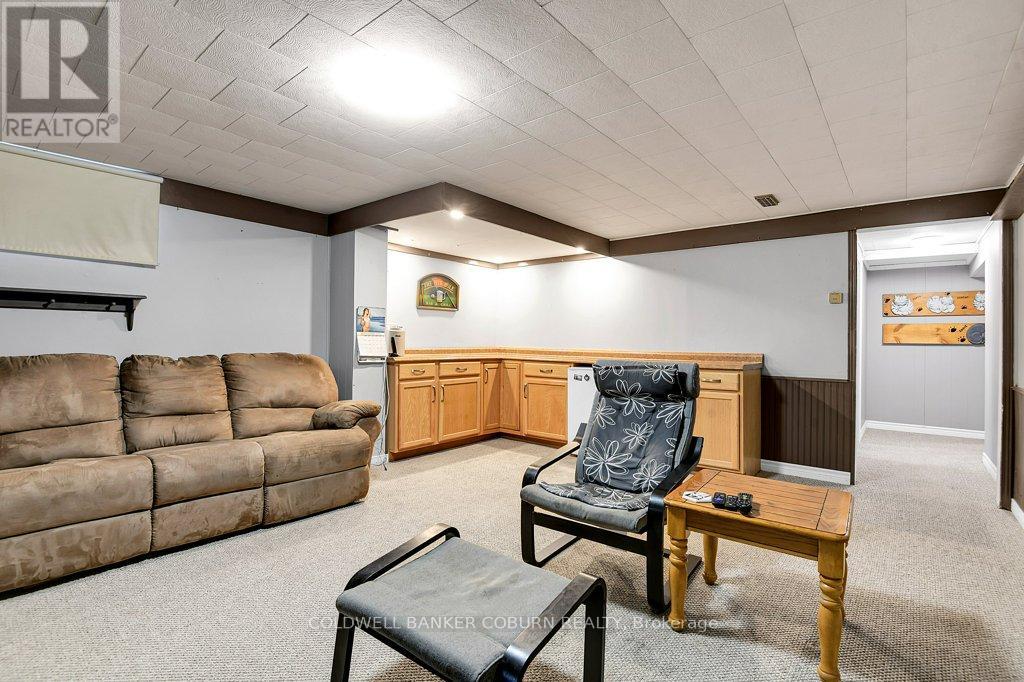 71 Fifth Street E, South Dundas, Ontario  K0C 1X0 - Photo 25 - X12383141