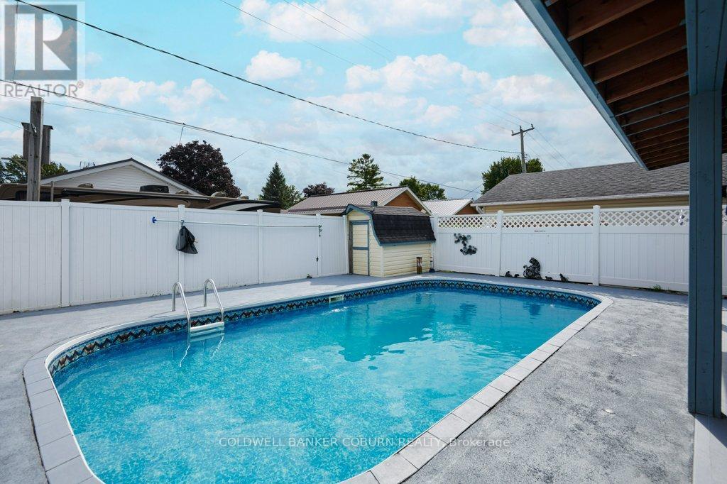 71 Fifth Street E, South Dundas, Ontario  K0C 1X0 - Photo 32 - X12383141