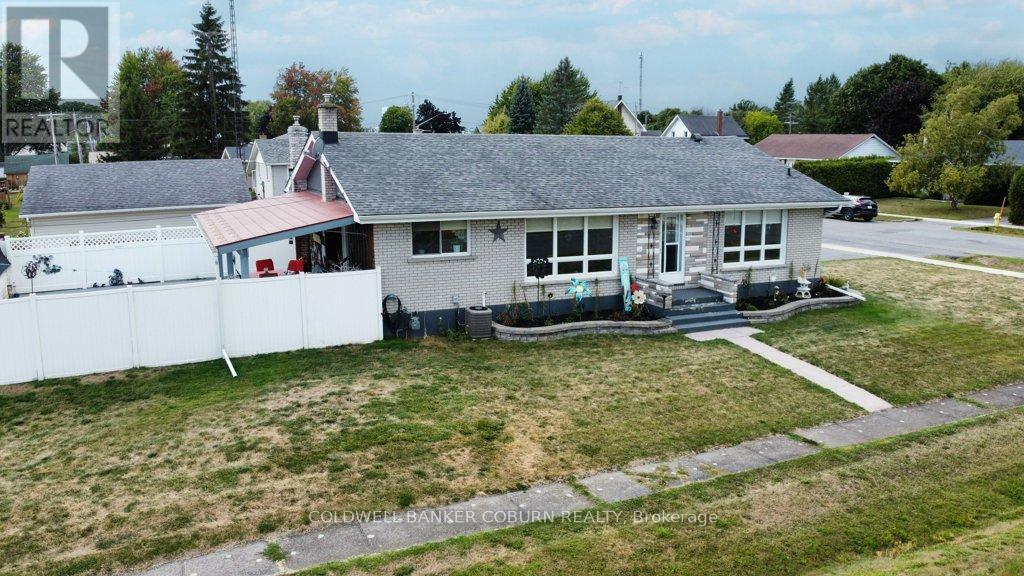 71 Fifth Street E, South Dundas, Ontario  K0C 1X0 - Photo 37 - X12383141