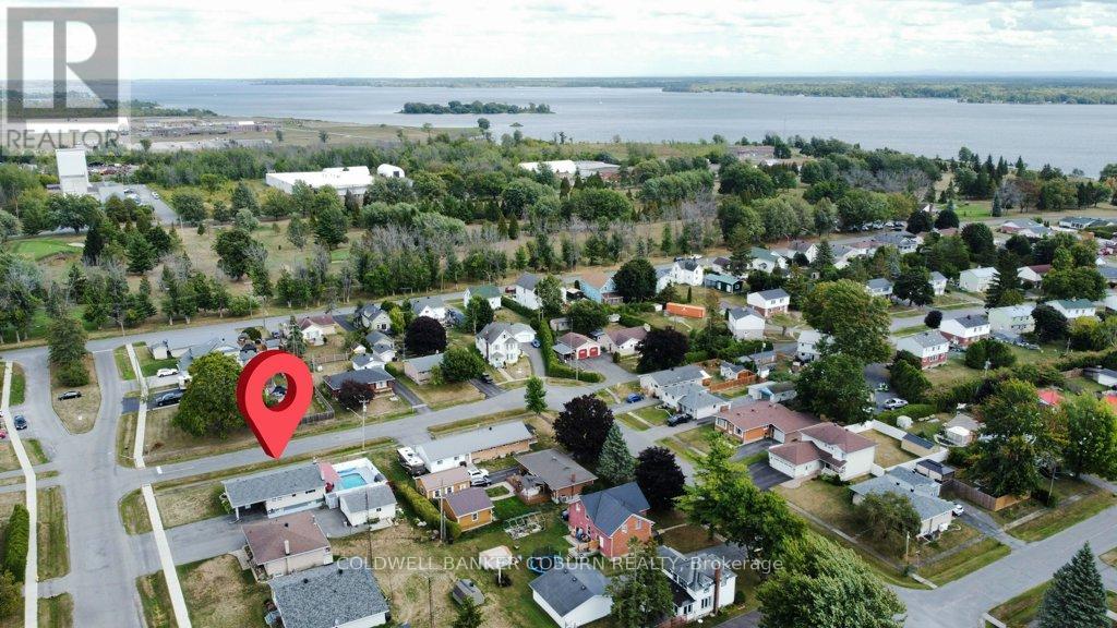 71 Fifth Street E, South Dundas, Ontario  K0C 1X0 - Photo 47 - X12383141