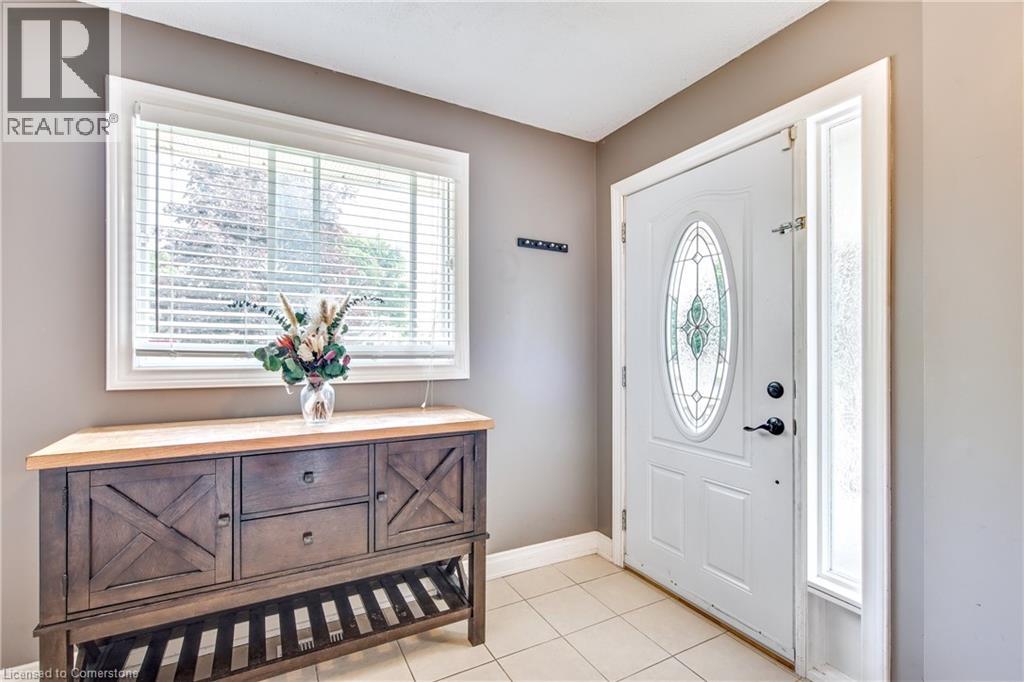 59 Commerford Street, Thorold, Ontario  L2V 4X3 - Photo 3 - 40743074