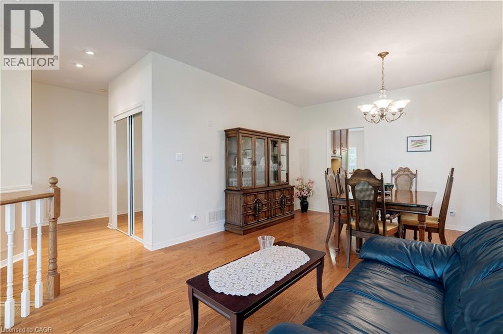 2500 Westoak Trails Boulevard, Oakville, Ontario  L6M 3S1 - Photo 7 - 40764334