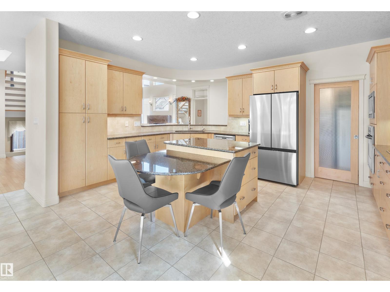 226 Saskatchewan Dr S Nw, Edmonton, Alberta  T6G 2W6 - Photo 9 - E4456238