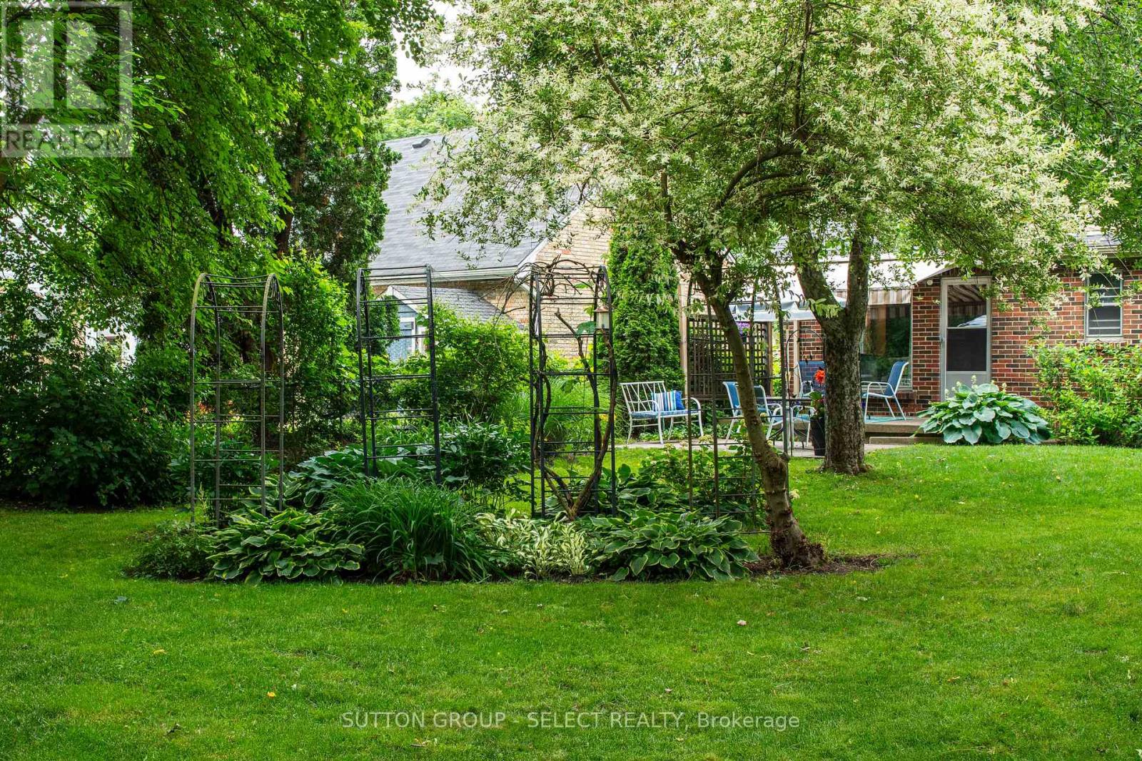 1010 Harrison Avenue, London East, Ontario  N5Y 2V2 - Photo 27 - X12378081