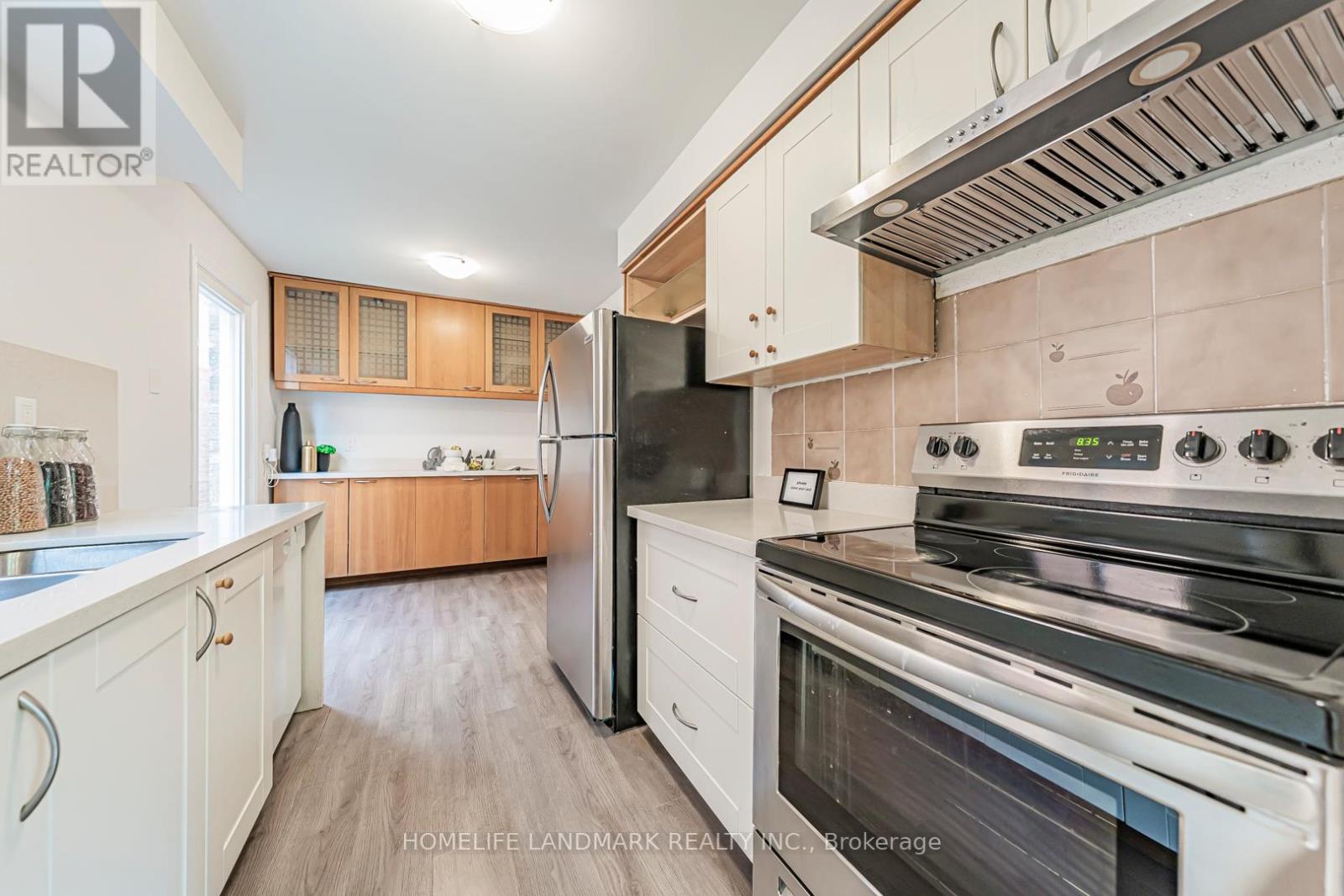 356 Brownridge Drive, Vaughan (Brownridge), Ontario  L4J 5W9 - Photo 14 - N12380054