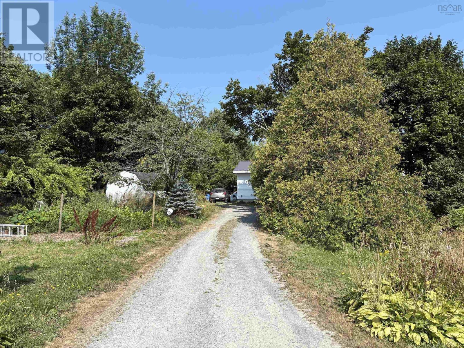 Property at 220 Highway 2 image 5