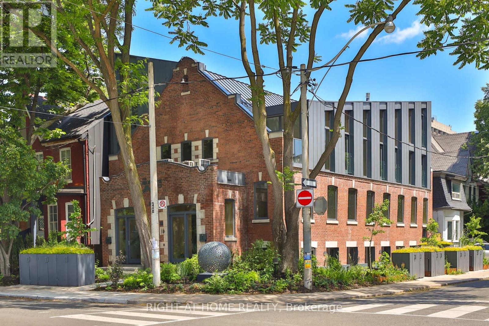 PH 2 - 225 BRUNSWICK AVENUE, Toronto, Ontario