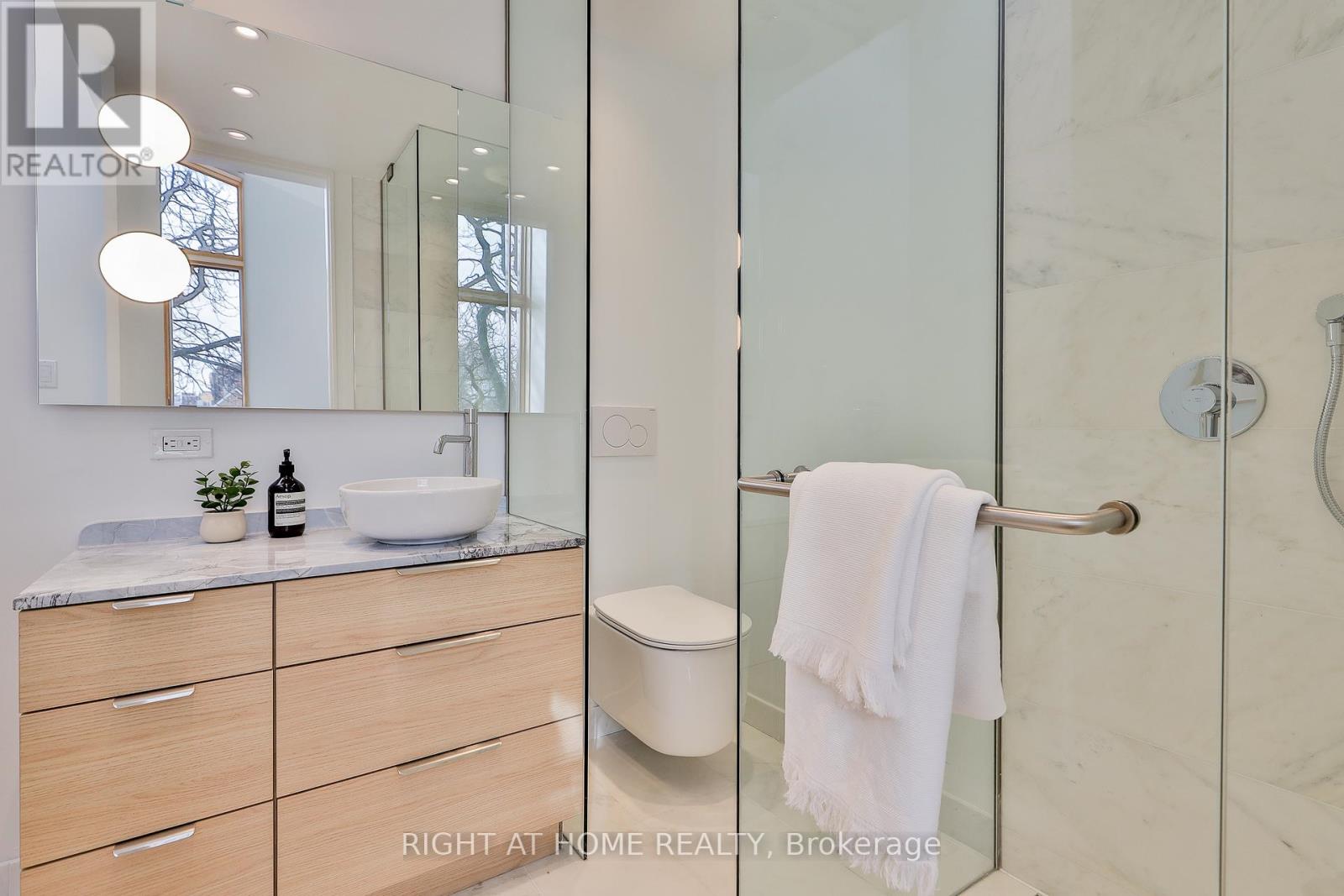 Ph 2 - 225 Brunswick Avenue, Toronto, Ontario  M5S 2M6 - Photo 23 - C12383154