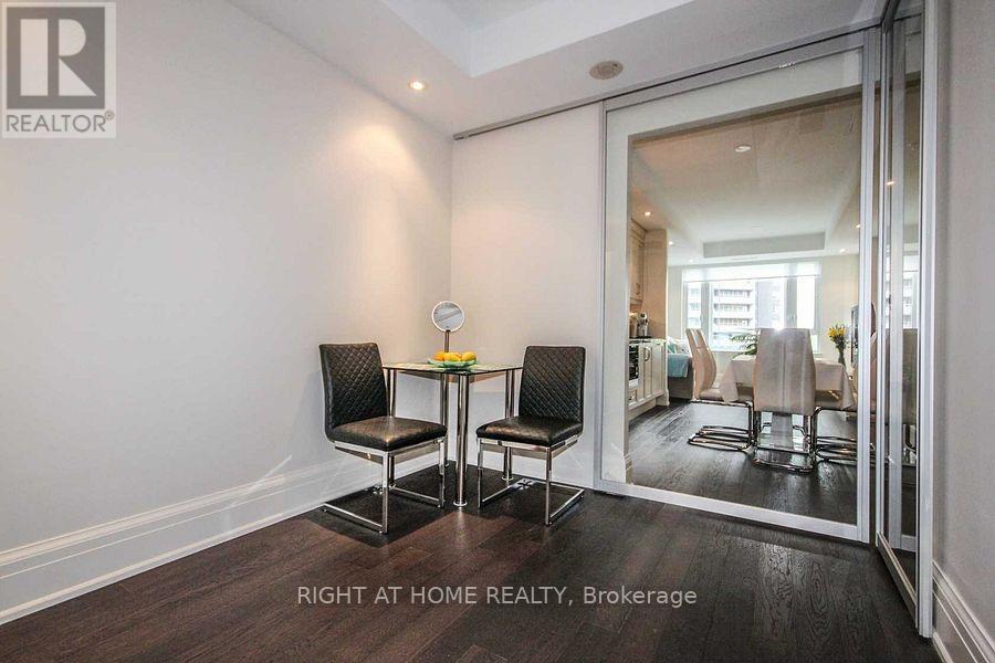 306 - 181 Davenport Road, Toronto, Ontario  M5R 1J1 - Photo 11 - C12383160