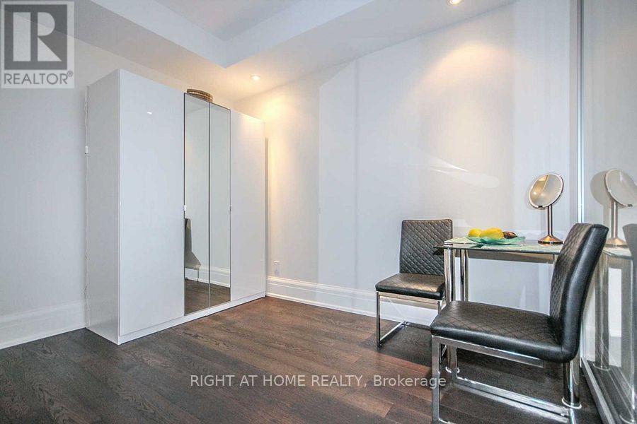 306 - 181 Davenport Road, Toronto, Ontario  M5R 1J1 - Photo 12 - C12383160