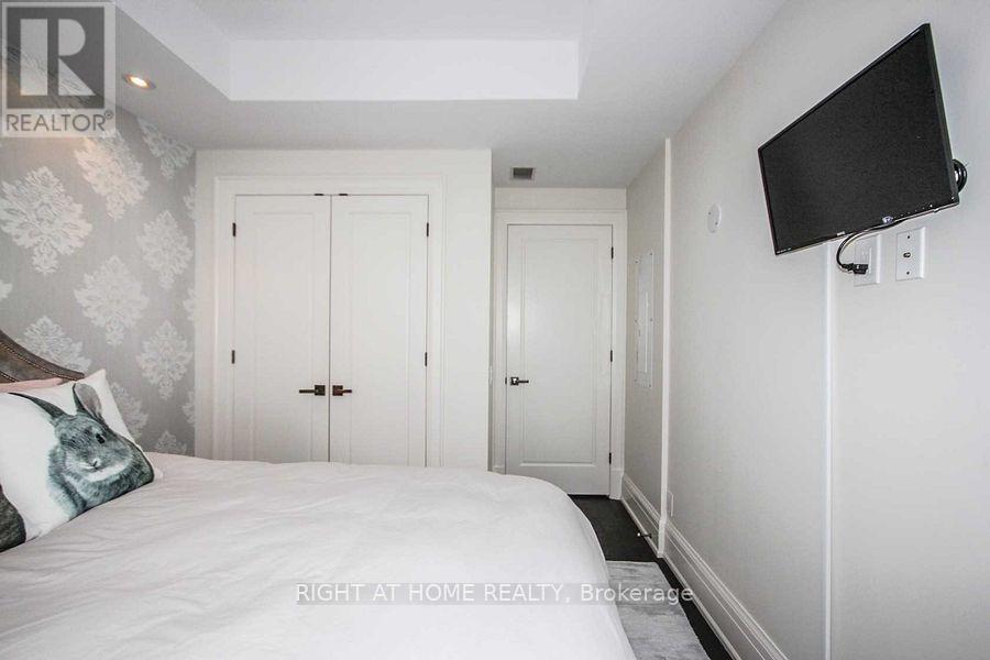 306 - 181 Davenport Road, Toronto, Ontario  M5R 1J1 - Photo 24 - C12383160