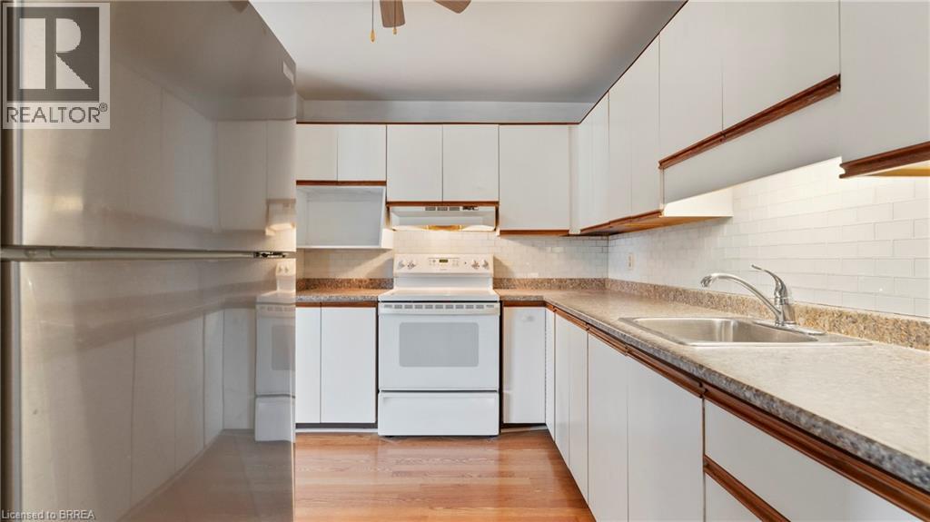 421 Fairview Drive Unit# 101, Brantford, Ontario  N3R 7M3 - Photo 3 - 40766026
