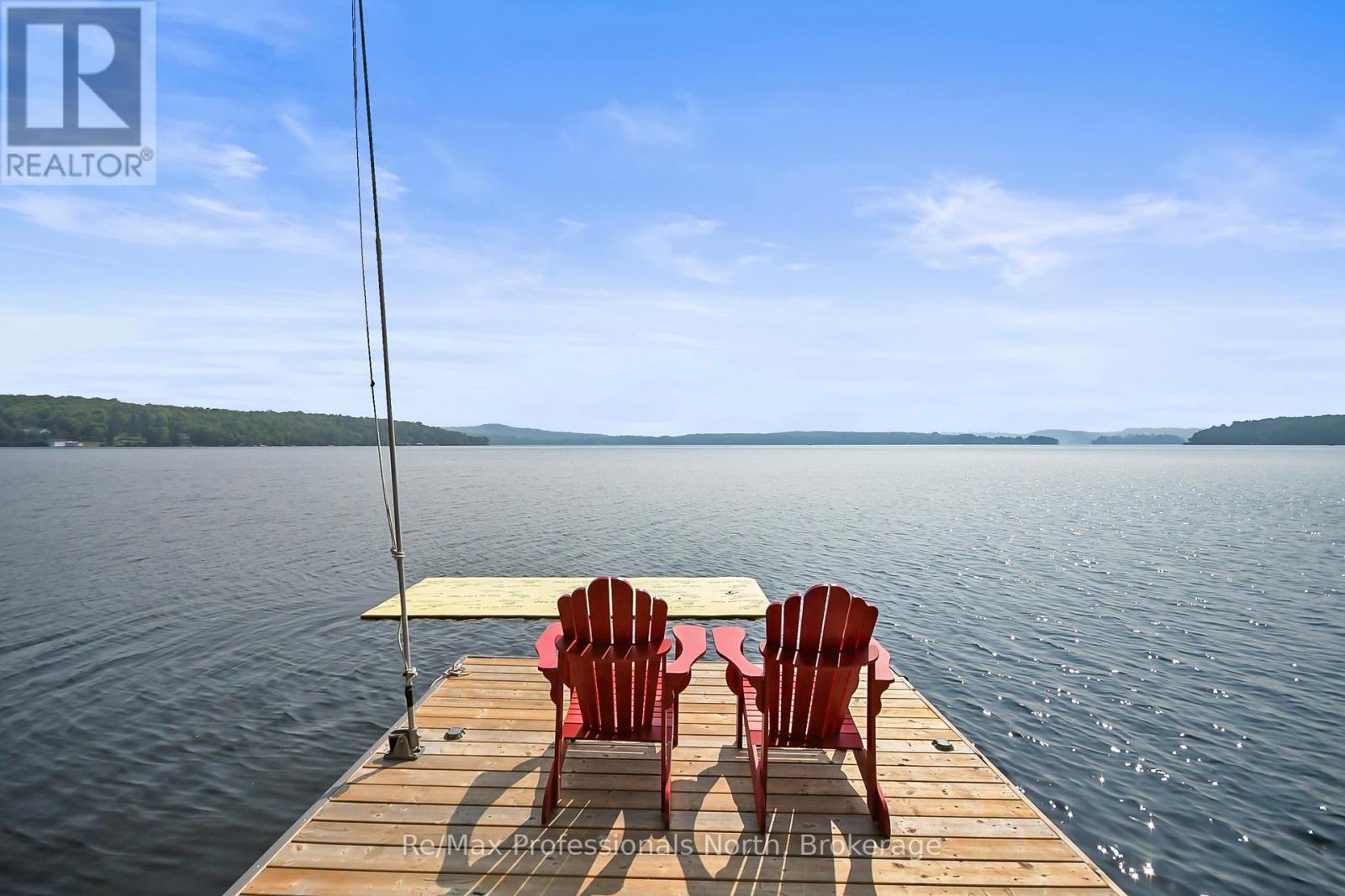 95 Pen Lake Point Road, Huntsville, Ontario  P1H 1A9 - Photo 2 - X12383052
