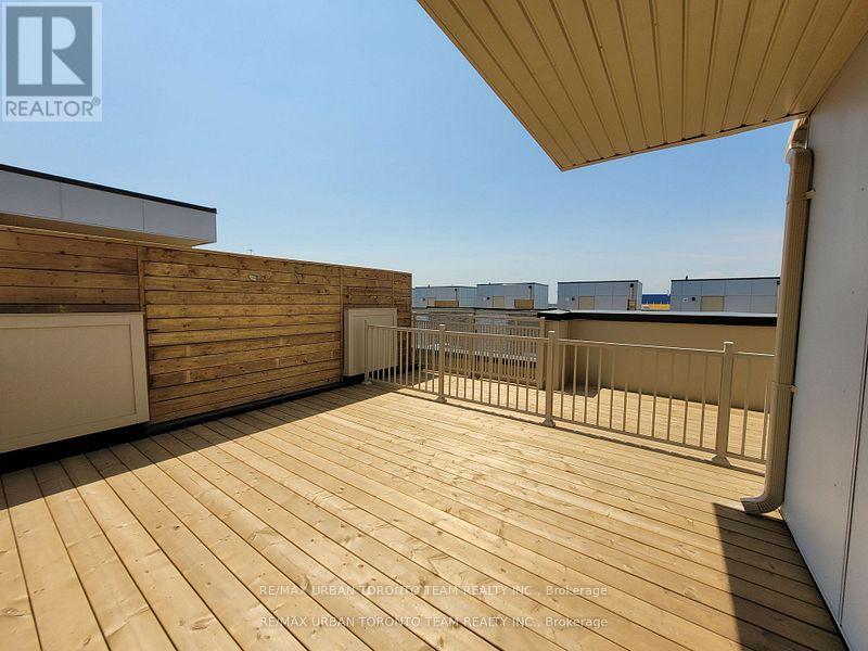 Th159 - 151 Honeycrisp Crescent, Vaughan, Ontario  L4K 5Z8 - Photo 2 - N12383130