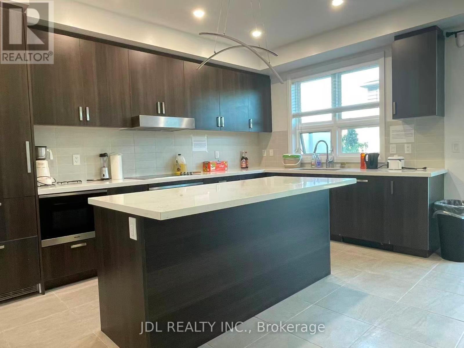 Room D - 4016 Highway 7 Street E, Markham, Ontario  L3R 5R8 - Photo 8 - N12383144