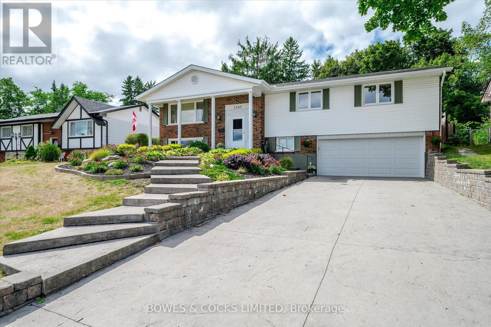 1540 Cherryhill Road, Peterborough, Ontario  K9K 1A8 - Photo 2 - X12383215