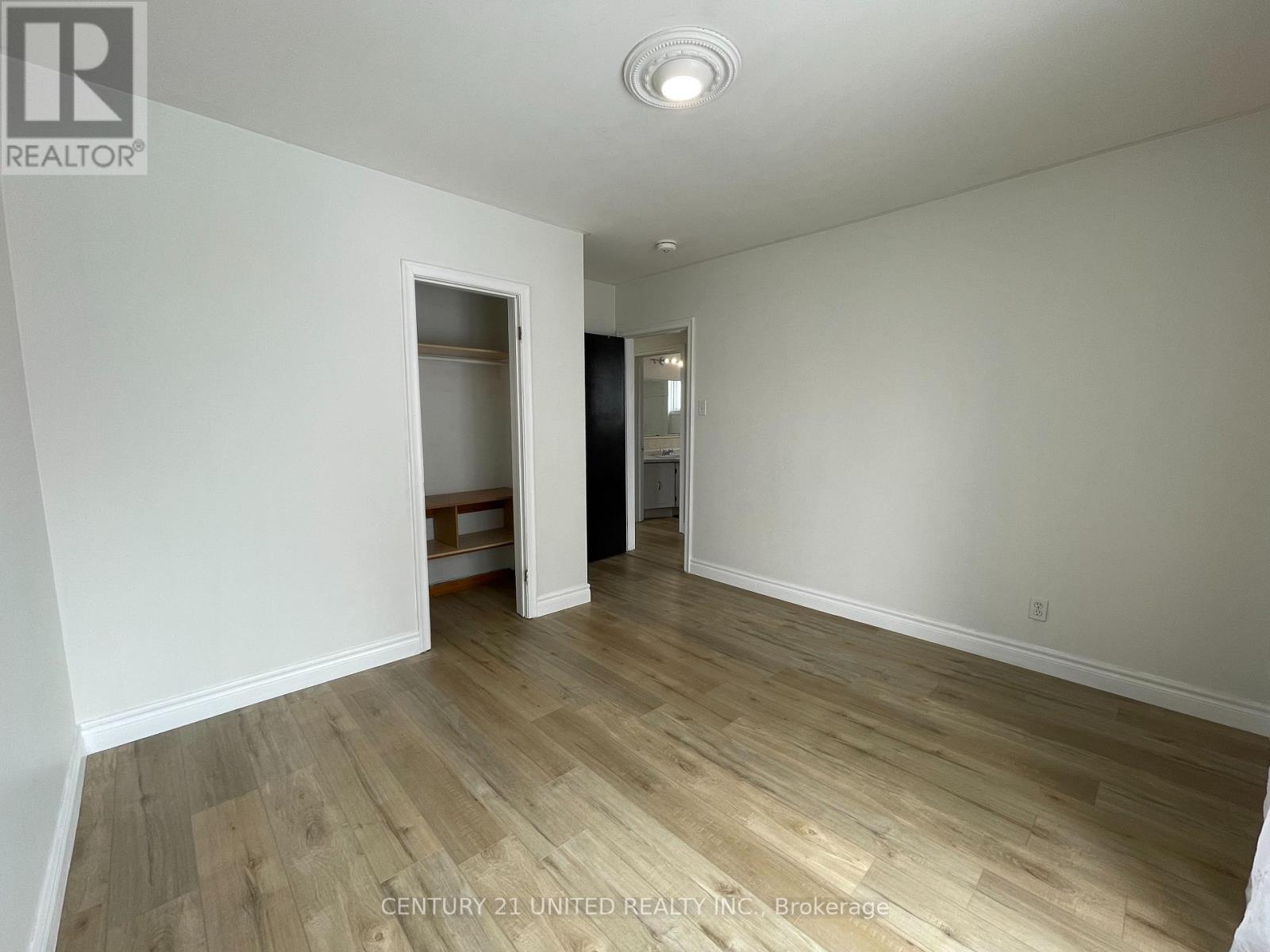 Upper - 431 O'connell Road, Peterborough, Ontario  K9J 4E1 - Photo 12 - X12383252