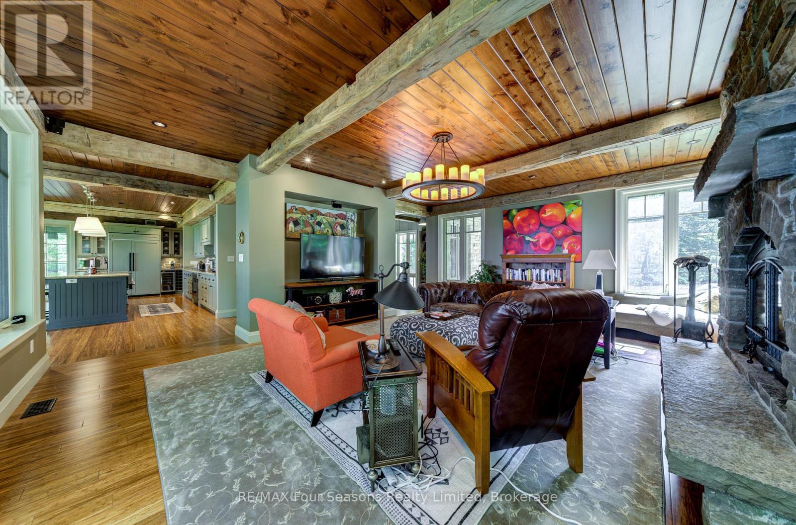 177 Osprey Heights, Grey Highlands, Ontario  N0C 1M0 - Photo 14 - X12383249