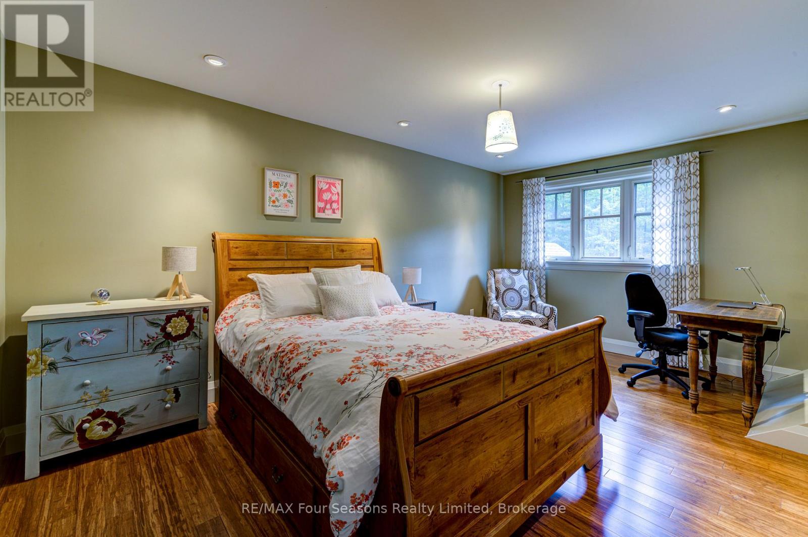 177 Osprey Heights, Grey Highlands, Ontario  N0C 1M0 - Photo 34 - X12383249