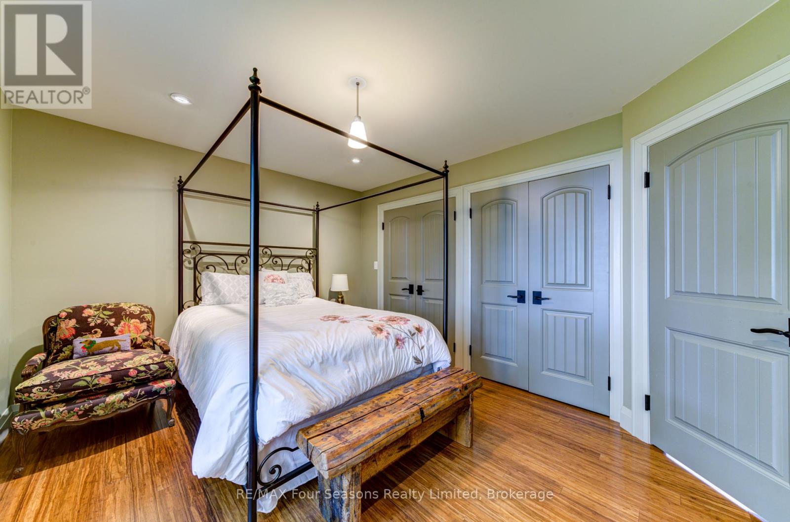 177 Osprey Heights, Grey Highlands, Ontario  N0C 1M0 - Photo 37 - X12383249