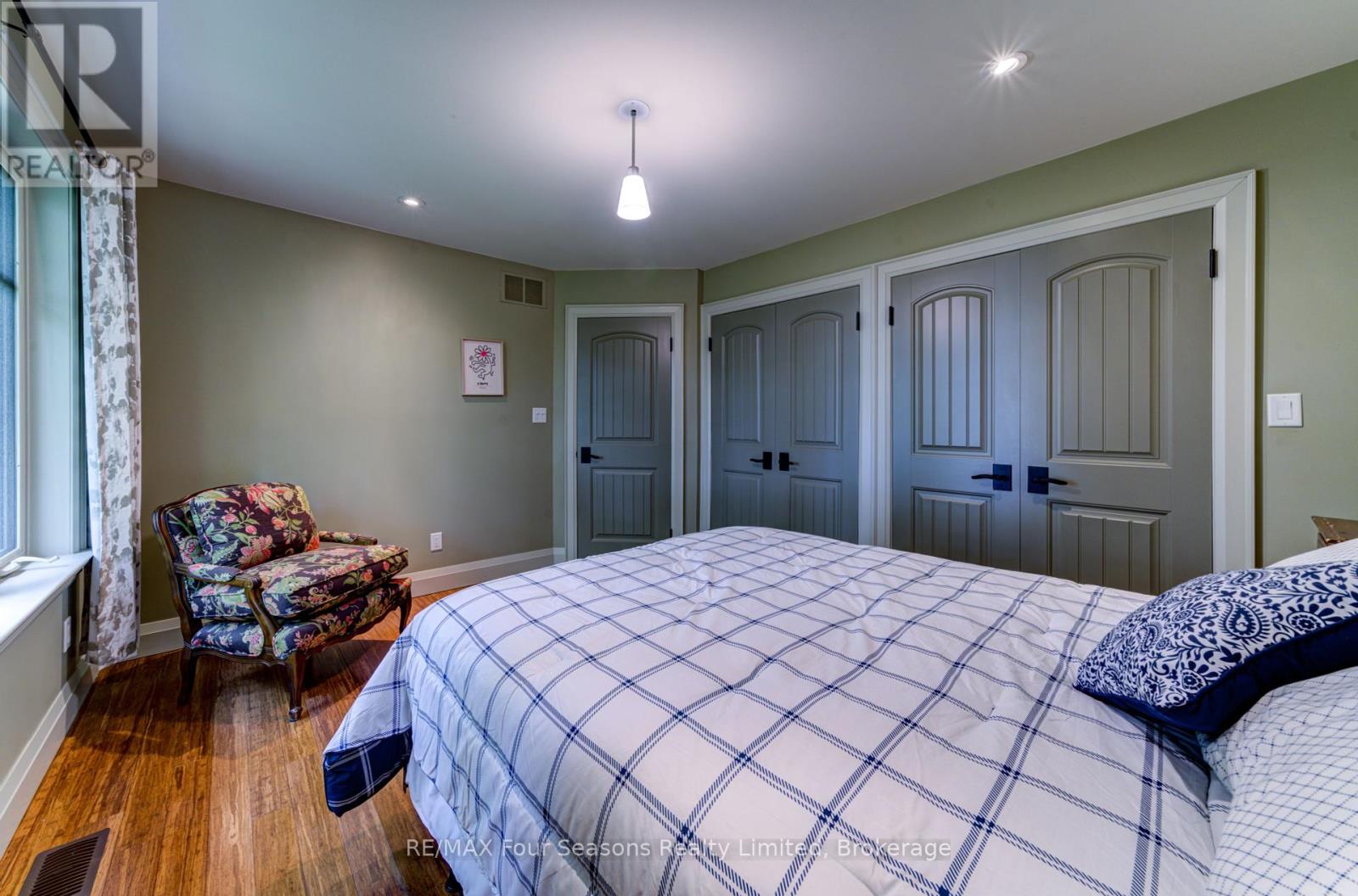 177 Osprey Heights, Grey Highlands, Ontario  N0C 1M0 - Photo 39 - X12383249