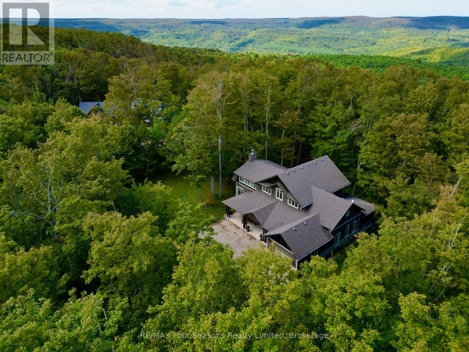 177 Osprey Heights, Grey Highlands, Ontario  N0C 1M0 - Photo 50 - X12383249