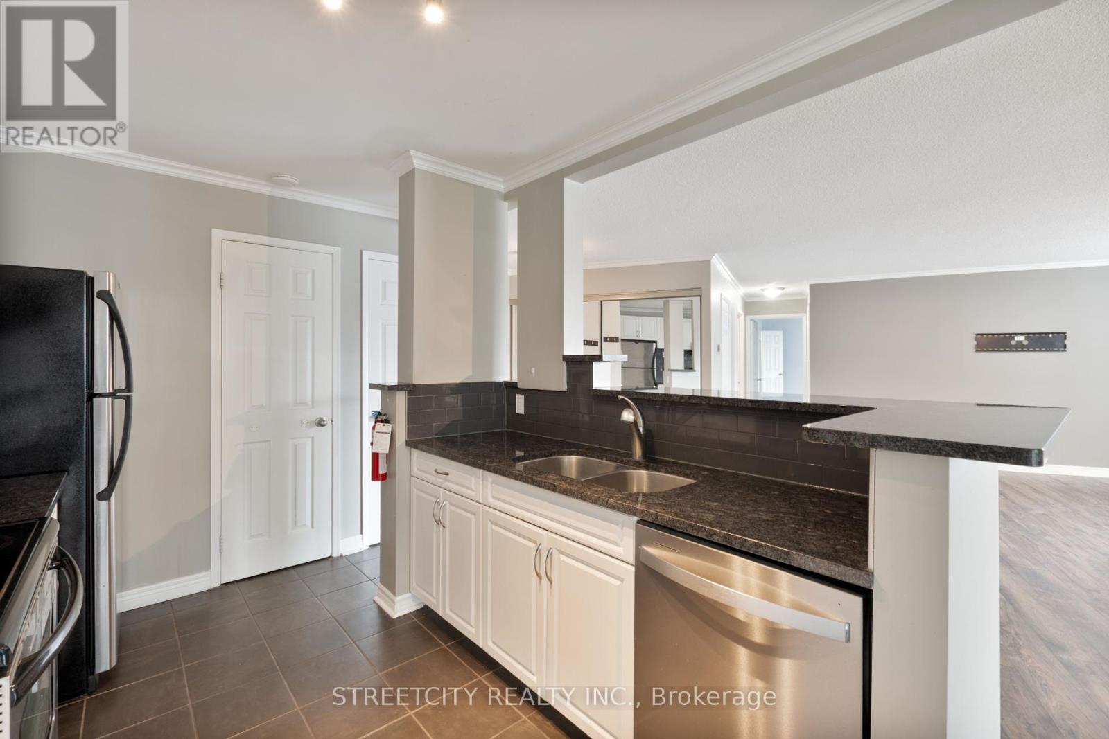 1203 - 500 Talbot Street, London East, Ontario  N6A 2S3 - Photo 10 - X12383192