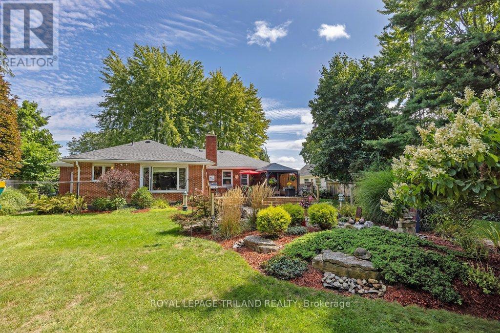 236 Sunset Drive, St. Thomas, Ontario  N5R 3C3 - Photo 36 - X12383206