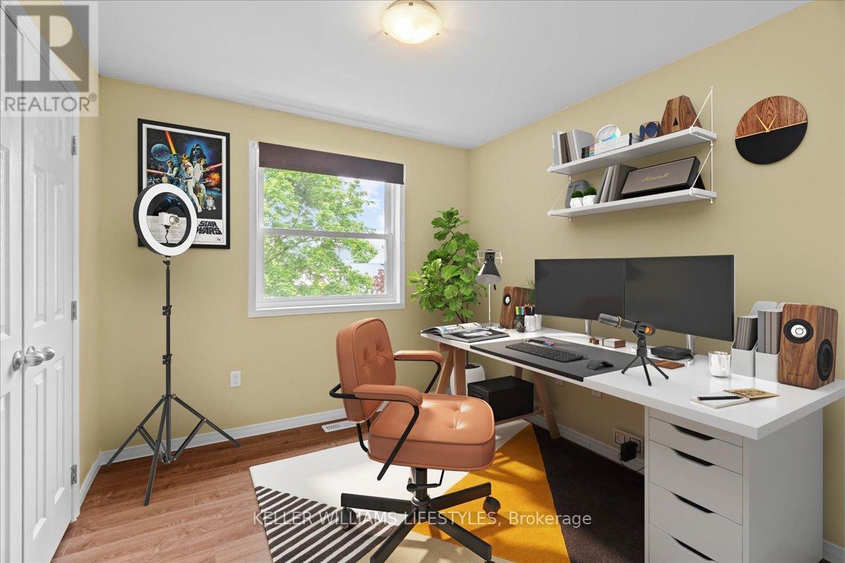 583 St.clair Street, Warwick, Ontario  N0M 2S0 - Photo 19 - X12383237