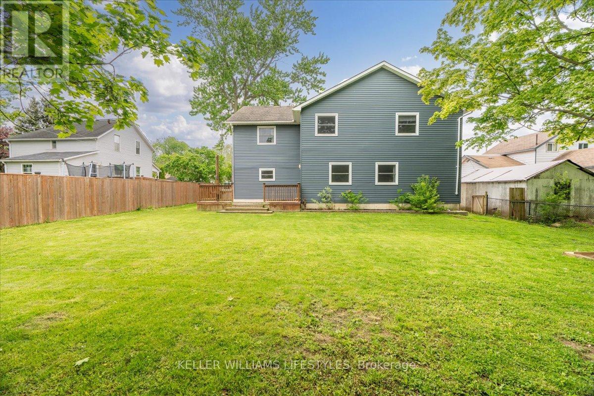 583 St.clair Street, Warwick, Ontario  N0M 2S0 - Photo 39 - X12383237