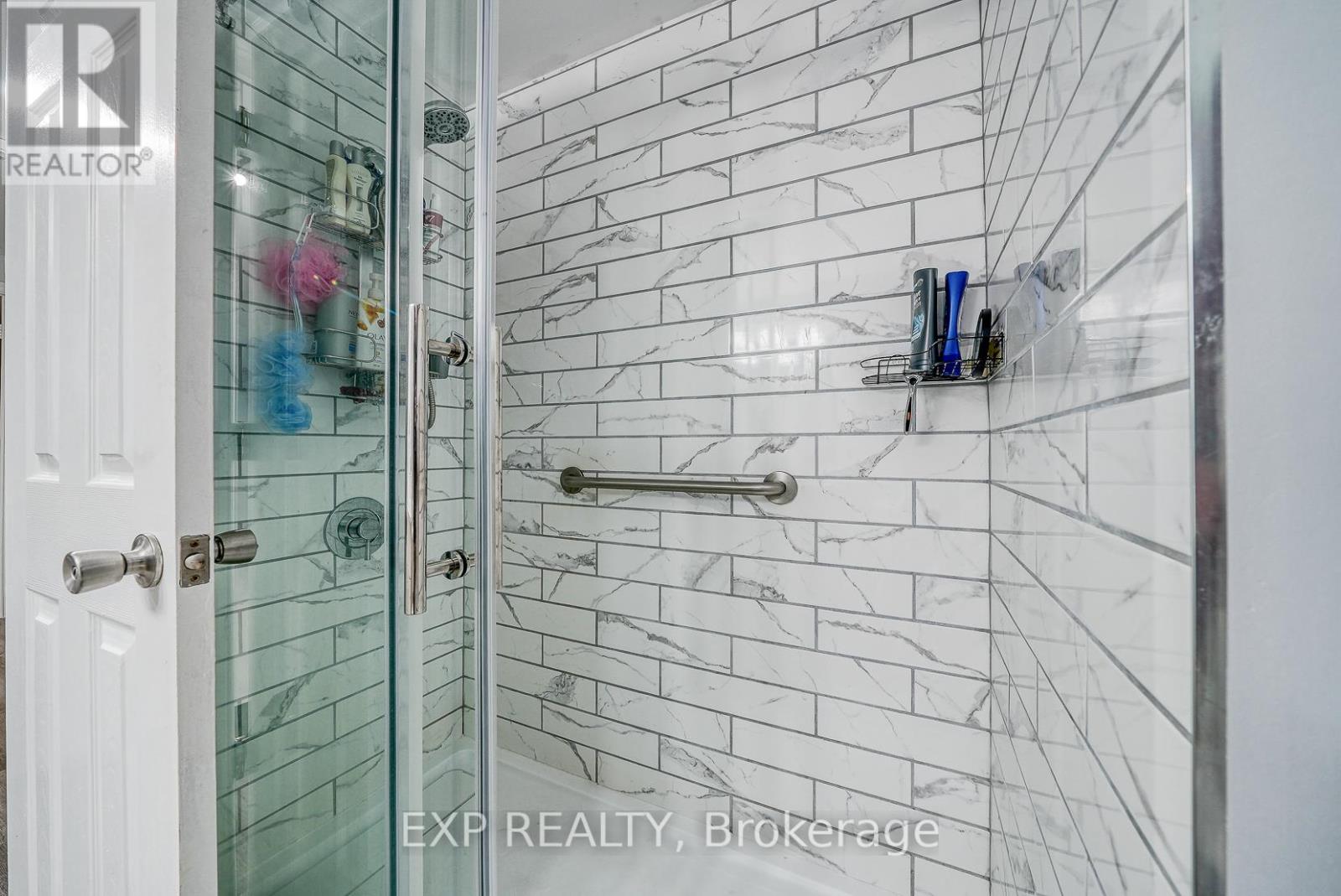 186 - 230 Clarke Road N, London East, Ontario  N5W 5P8 - Photo 16 - X12383255