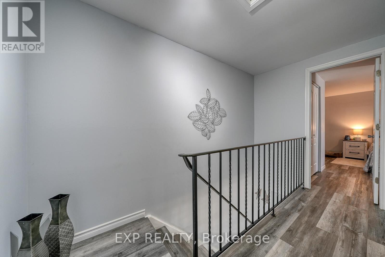 186 - 230 Clarke Road N, London East, Ontario  N5W 5P8 - Photo 23 - X12383255