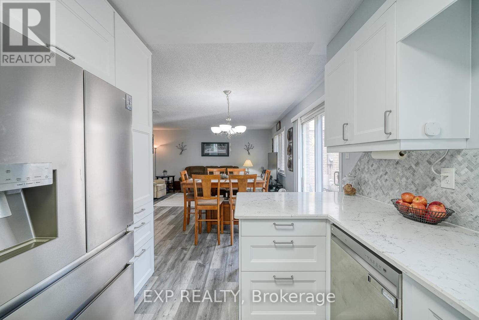 186 - 230 Clarke Road N, London East, Ontario  N5W 5P8 - Photo 7 - X12383255