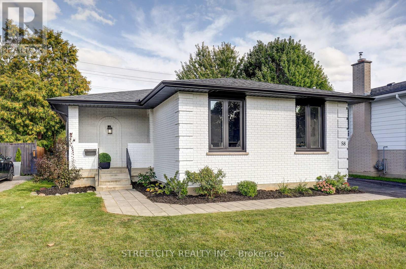 58 Manor Road, St. Thomas, Ontario  N5R 5N7 - Photo 1 - X12383261