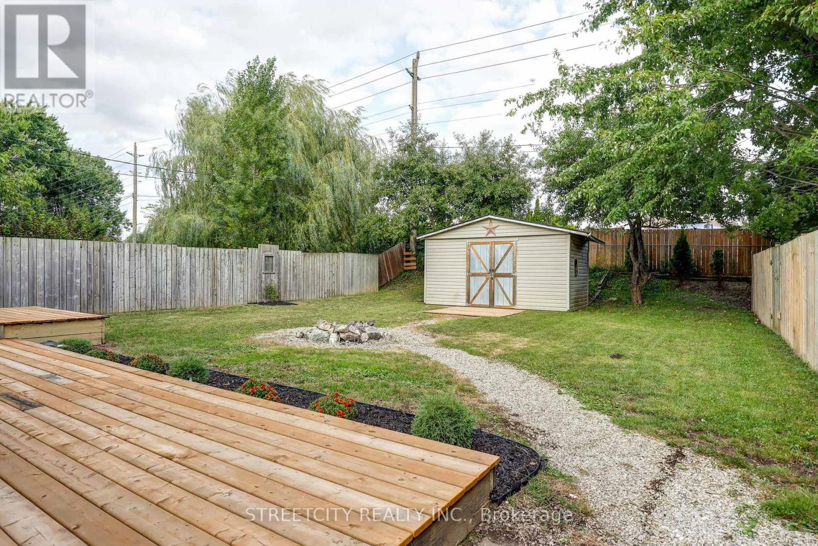 58 Manor Road, St. Thomas, Ontario  N5R 5N7 - Photo 43 - X12383261