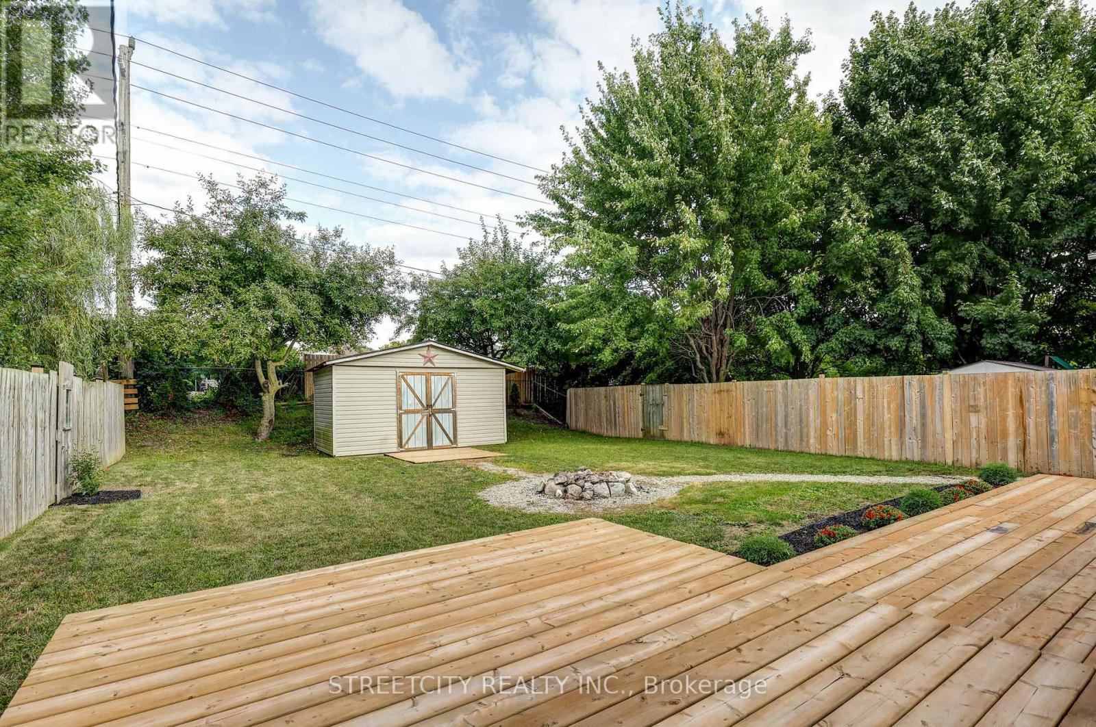 58 Manor Road, St. Thomas, Ontario  N5R 5N7 - Photo 45 - X12383261