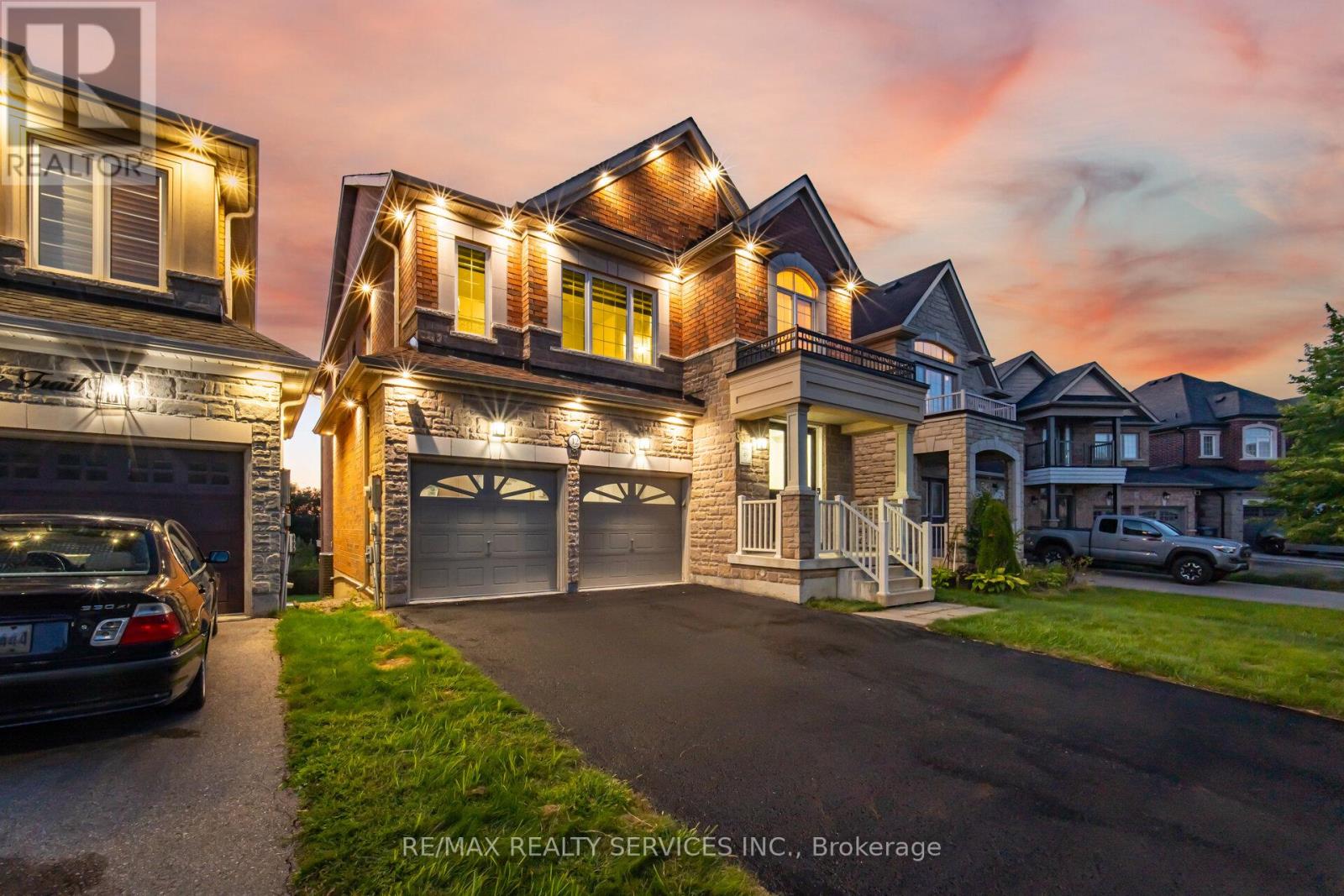 42 Deer Ridge Trail, Caledon, Ontario  L7C 3Z6 - Photo 3 - W12383085