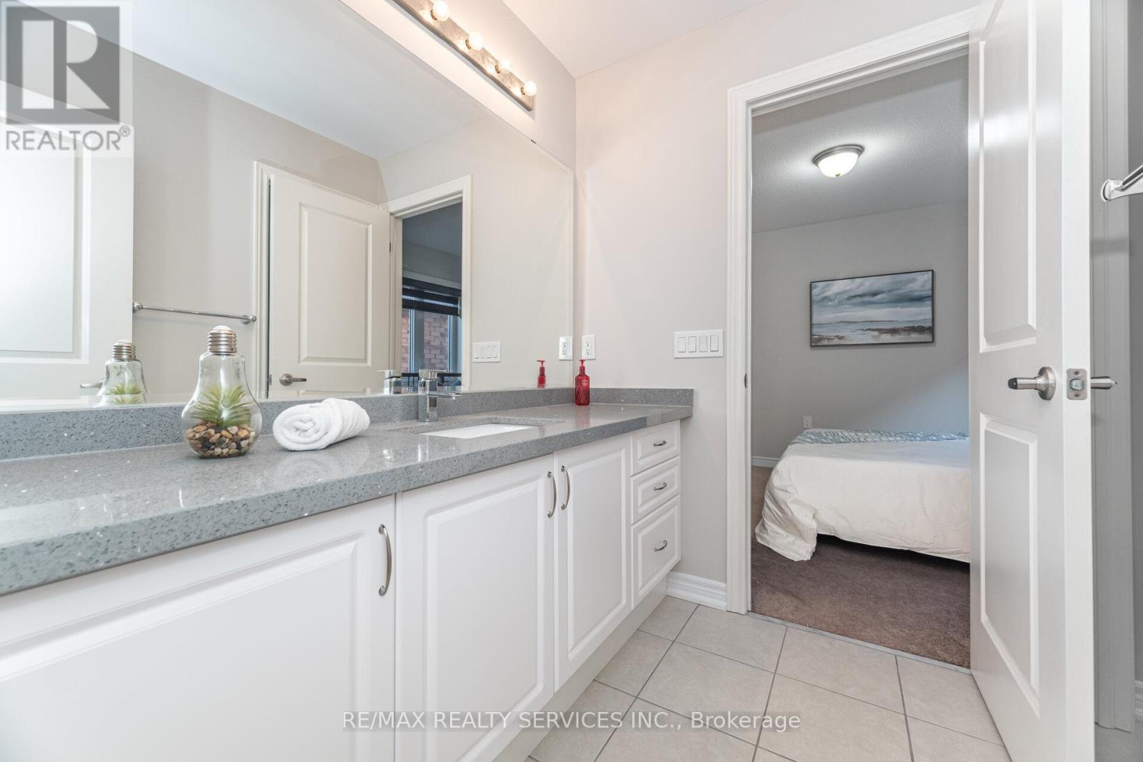 42 Deer Ridge Trail, Caledon, Ontario  L7C 3Z6 - Photo 43 - W12383085