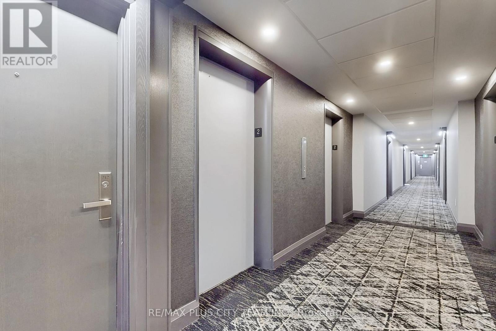 215 - 35 Ormskirk Avenue, Toronto, Ontario  M6S 1A8 - Photo 33 - W12383092